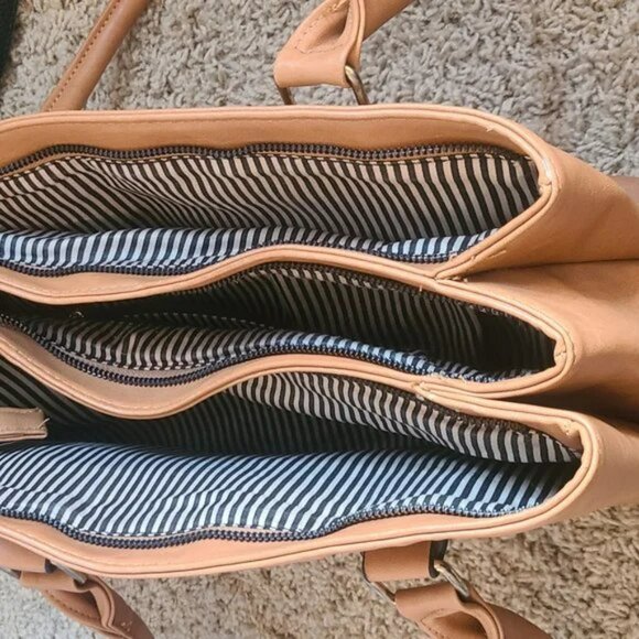 Gloria Vanderbilt Large Shoulder Bag Very Good Used Condition - Picture 5 of 6